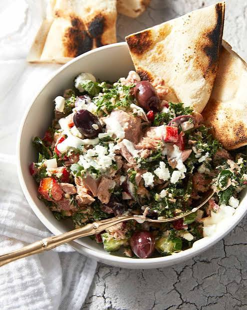 SALAD WITH TUNA (NIKODOLAS)