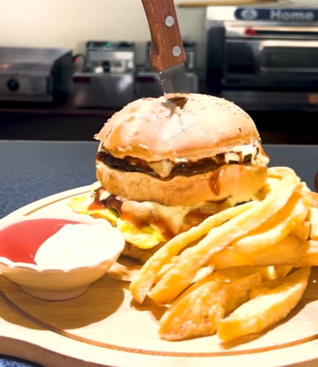 Nova Special Burger