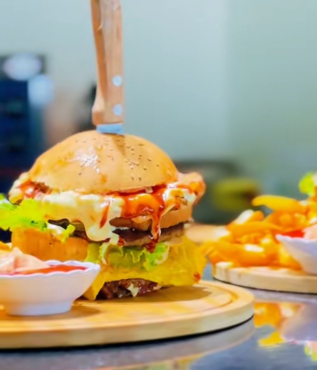 Nova Double Burger