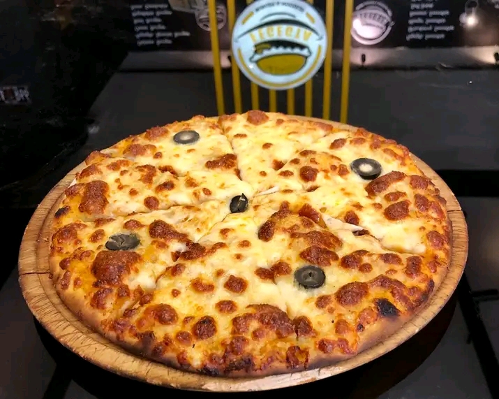 Margherita Mini Pizza