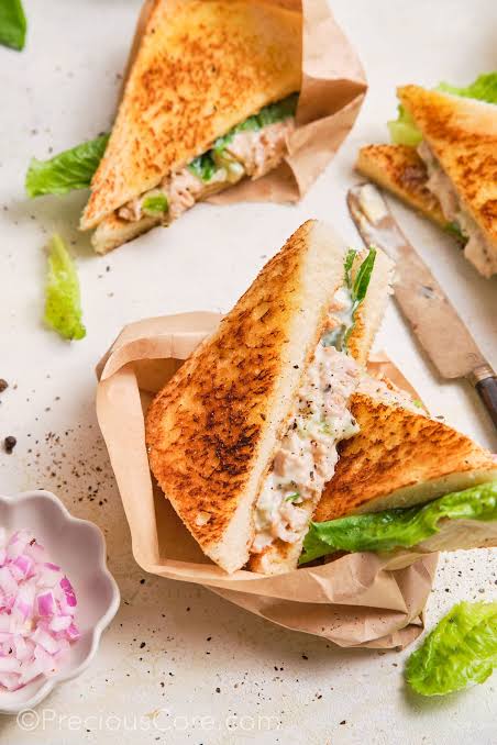 CHICKEN SANDUICH
