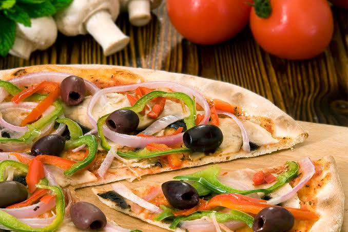 Tuna with Vegetable Pizza