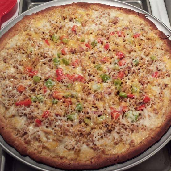Tuna Special Pizza