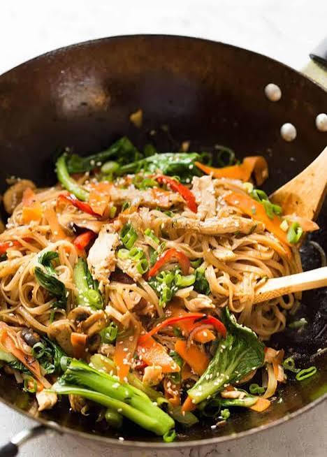 Stir Fried Chicken with Noodles
