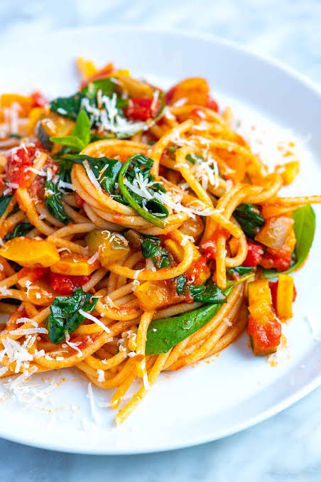 PASTA WITH VEGITABLE