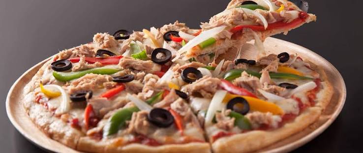 Tuna with Cheese Pizza